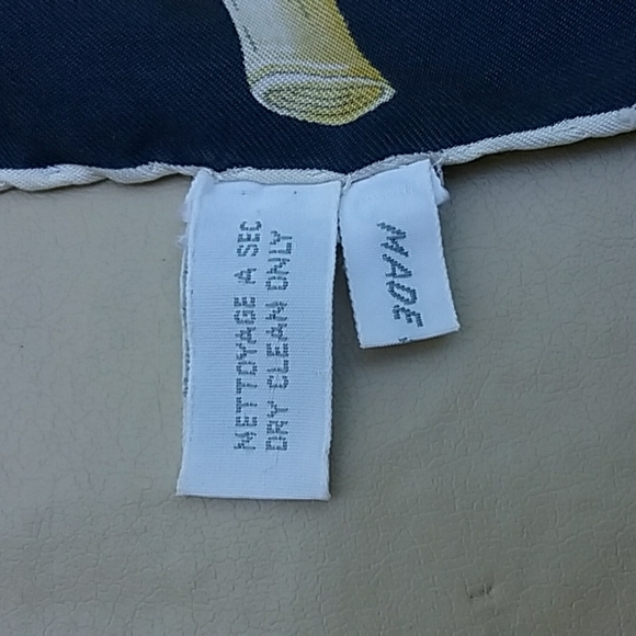 Christian Dior silk scarf size 34 x 34 Made in Italy Vintage - Picture 7 of 15